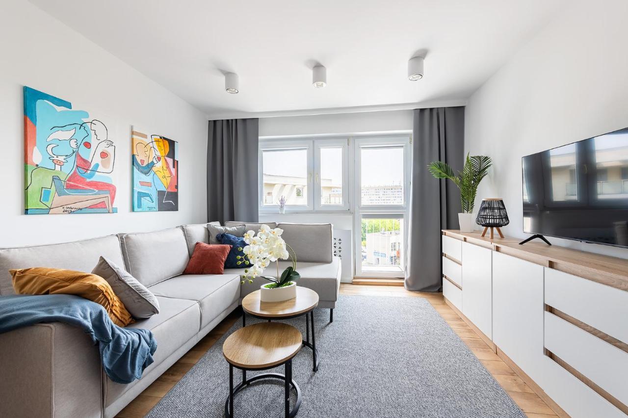 Wrzeciono 12 - Piekny Apartament Obok Szpitala Bielanskiego Oraz Awf, Bezplatna Strefa Parkowania - 400M Do Stacji Metra - Good Apartments Varsó Kültér fotó